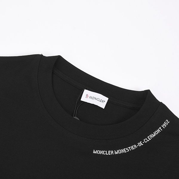モンクレール ロゴレタリング 半袖Tシャツ フェイク moe54158